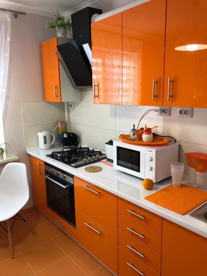 Новая Красивая Квартира. Cherkasy Ngoại thất bức ảnh